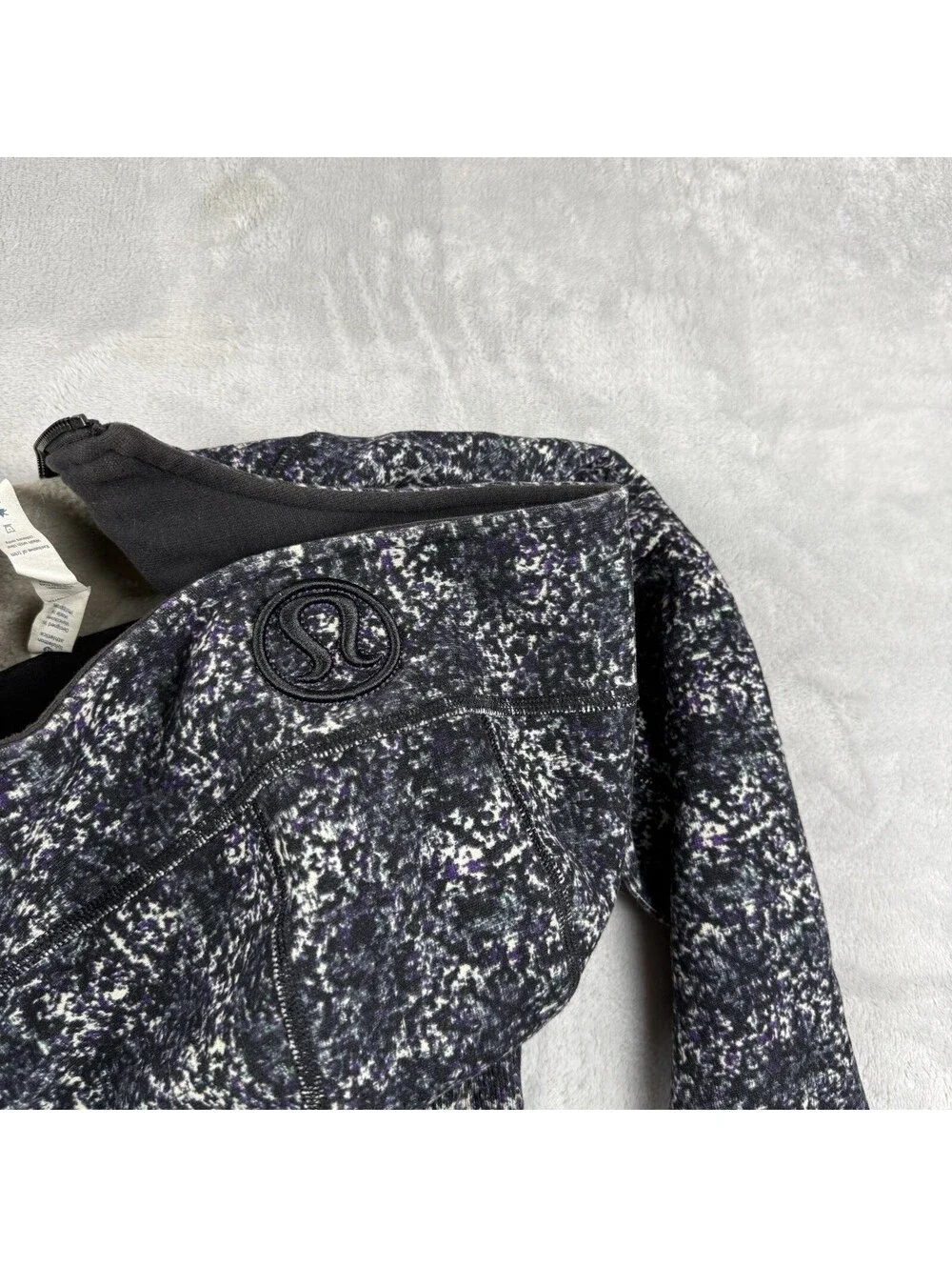 Lululemon Women’s Scuba Full Zip Hoodie Speckled Floral Size 4 Fleece Fitted Rlx